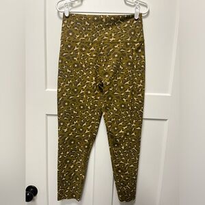 EUC! Women’s Offline by Aerie athletic leggings. Size XL. cheetah print